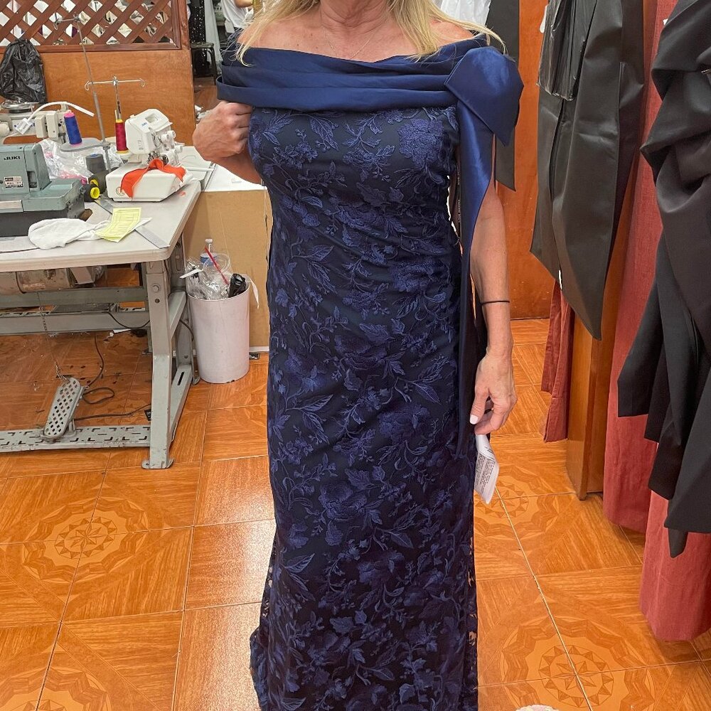 Tadashi Shoj Gown Size 12